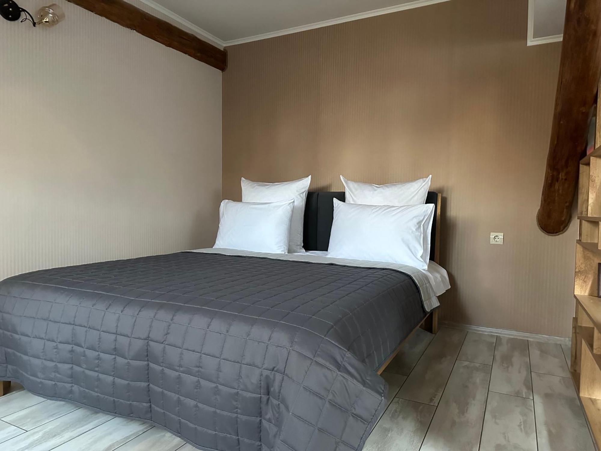 פולטבה Centralnyi Hotel מראה חיצוני תמונה