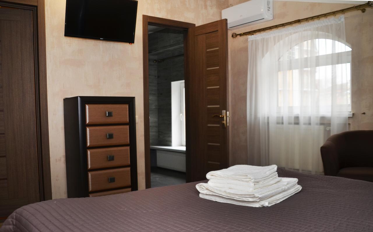 פולטבה Centralnyi Hotel מראה חיצוני תמונה